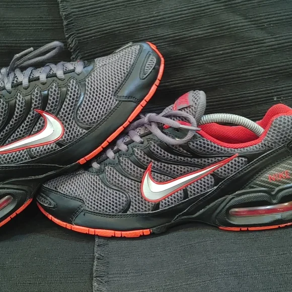 Nike Air Max Gray and Red Sneakers - Picture 6 of 16